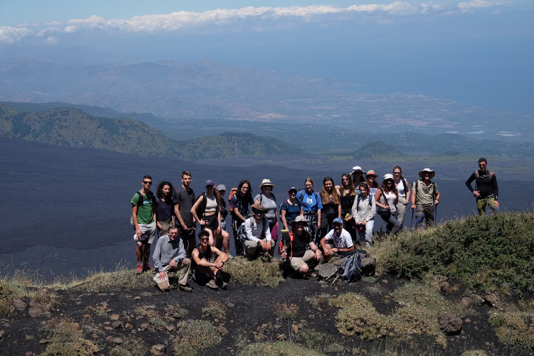 Photo de groupe 2021 avant de redescnere dans la vallée del Bove